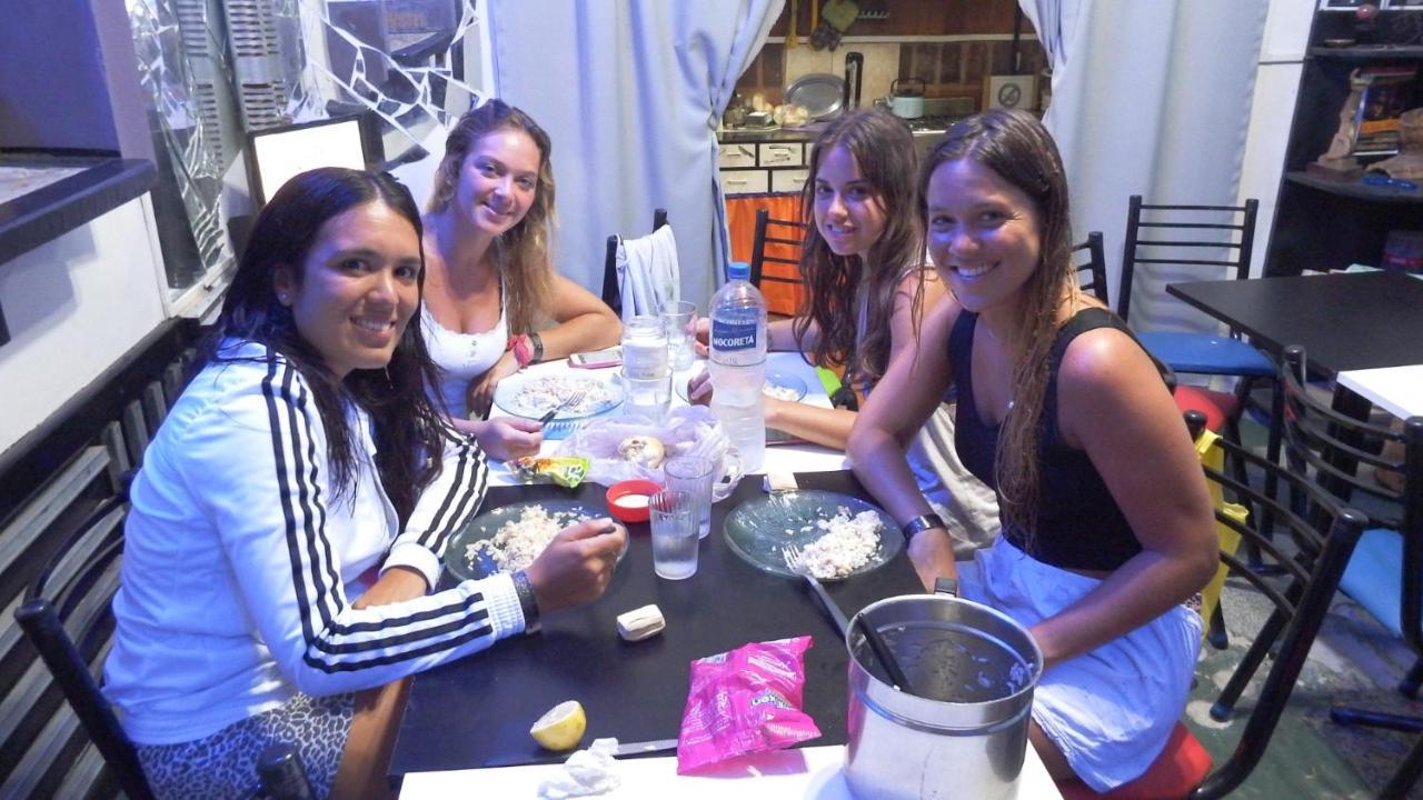 Gualeguaychú Hostel De Pichincha מראה חיצוני תמונה