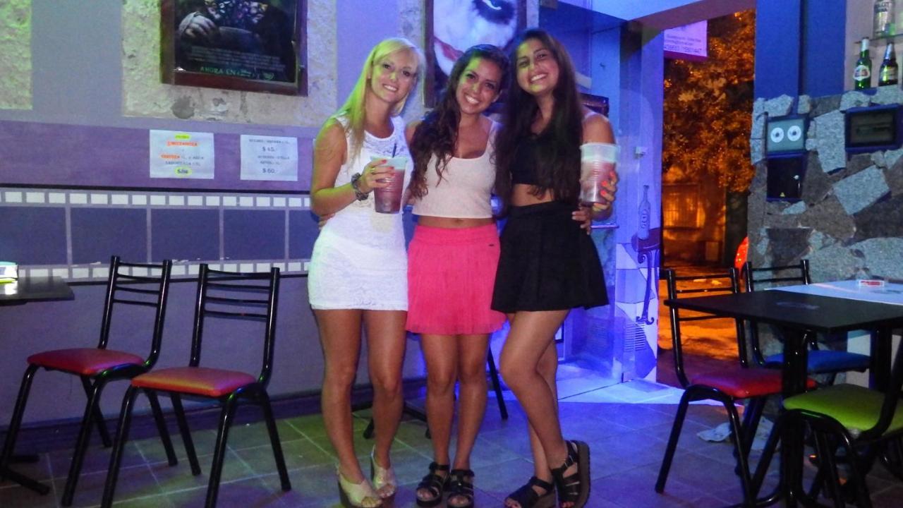 Gualeguaychú Hostel De Pichincha מראה חיצוני תמונה