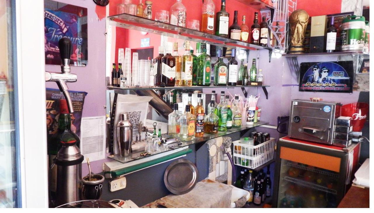 Gualeguaychú Hostel De Pichincha מראה חיצוני תמונה